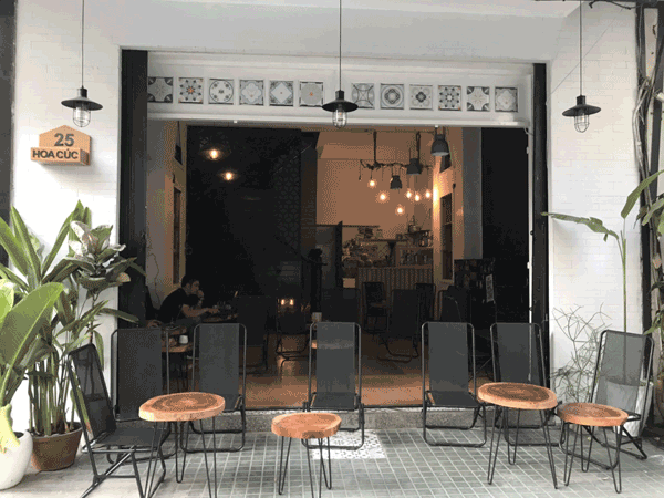 Sang quán cafe 25 Hoa Cúc, P. 7, Phú Nhuận