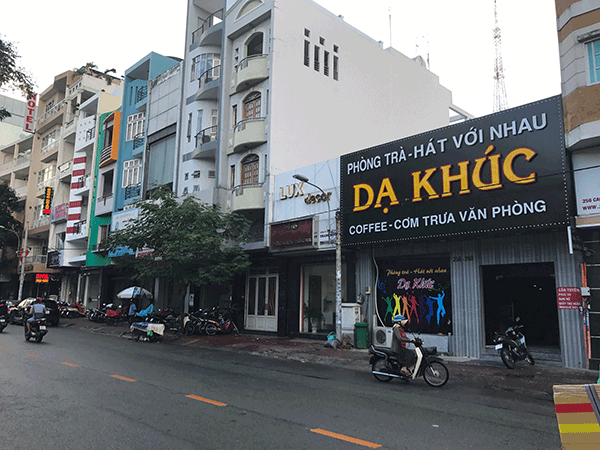 Sang quán cafe cơm văn phòng quận 10