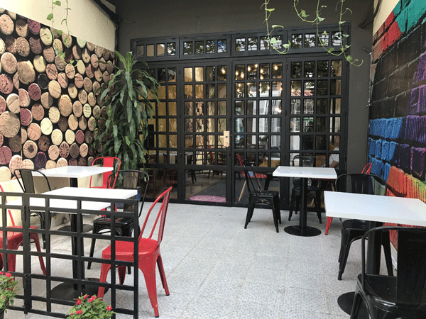 Sang quán cafe cơm văn phòng Quận Bình Thạnh