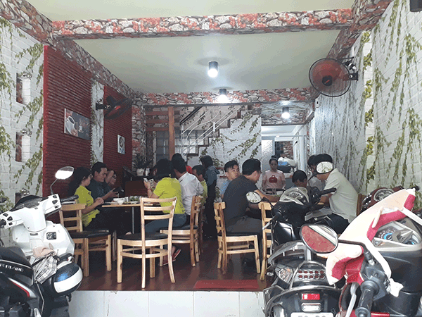 Sang quán cafe cơm văn phòng Quận 10