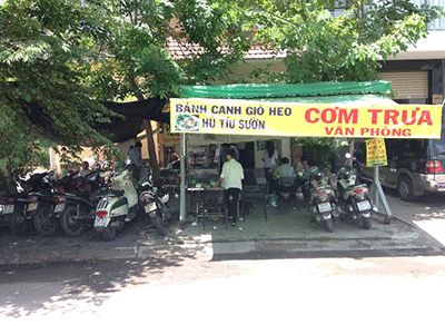 Sang quán cafe cơm VP Quận 2