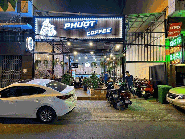 Sang Quán Cafe Cực Đẹp Ngay Phú Nhuận