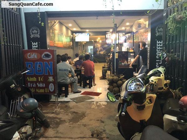 Sang quán cafe đang kinh doanh tốt vì bận con nhỏ