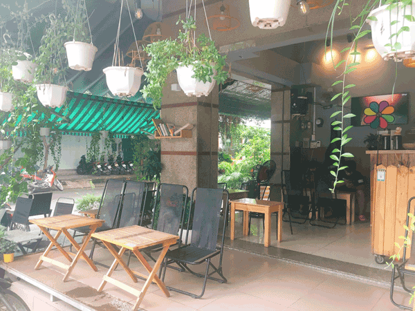 Sang quán cafe đẹp ngay góc ngã 4 đường Trương Vĩnh Ký