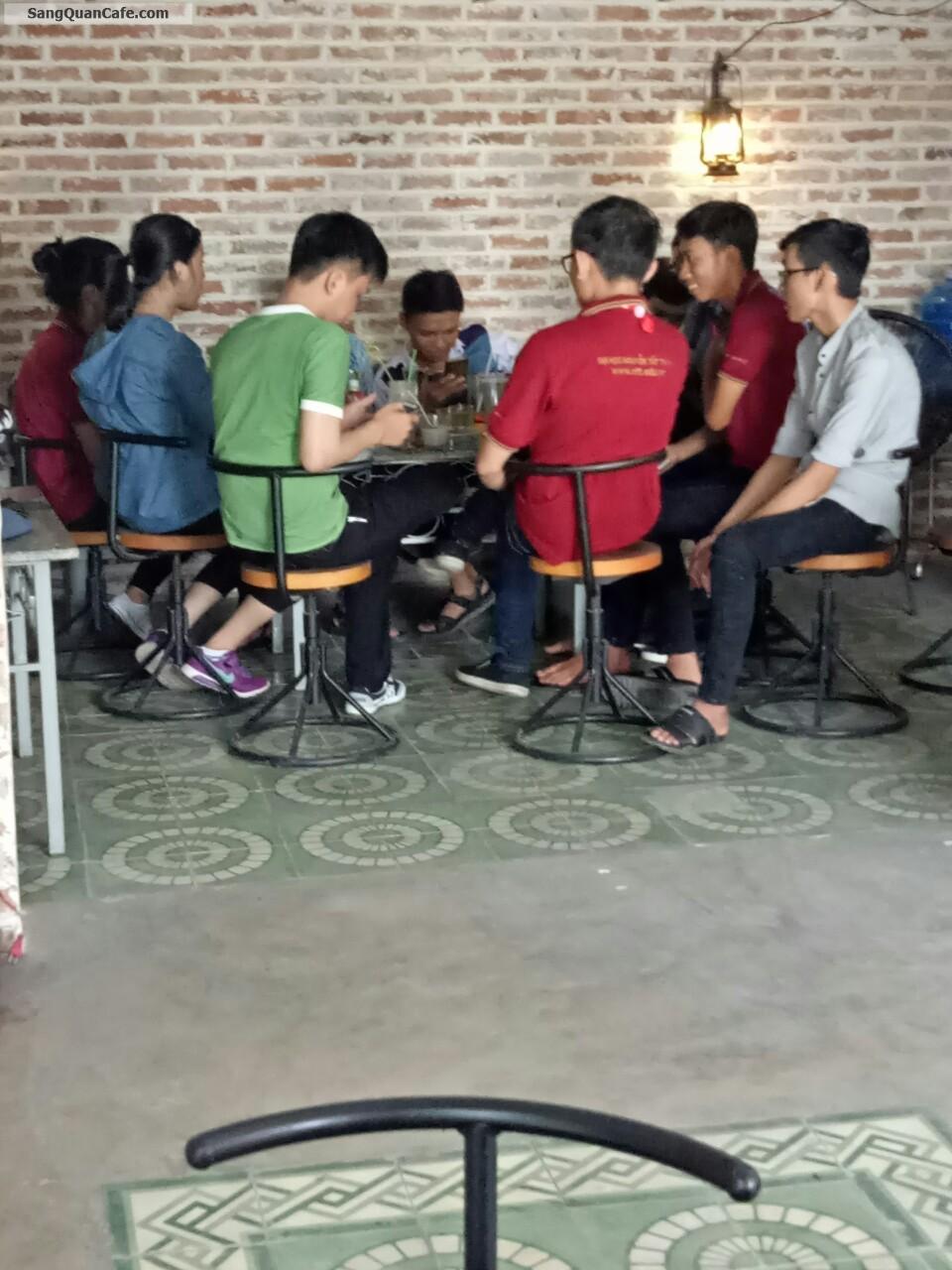 Sang quán cafe đồ uống máy lạnh gần trường đại học