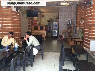 Sang quán cafe đối diện trường cao đẳng