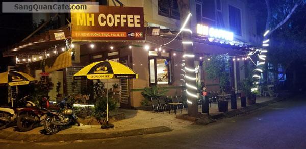 Sang quán cafe gần nhiều trường, có vỉa hè rộng