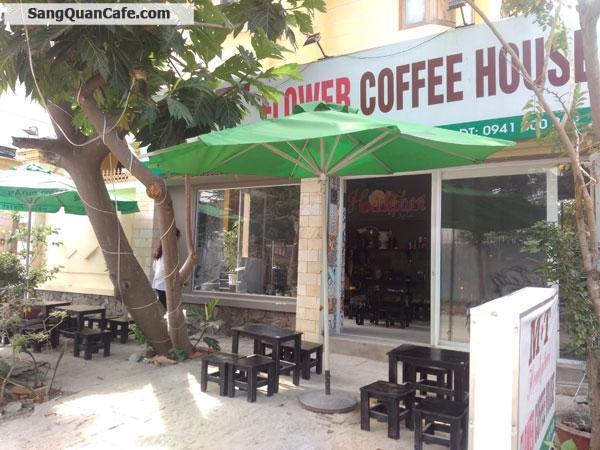 Sang quán Cafe Ghế Gỗ giá rẻ quận 2