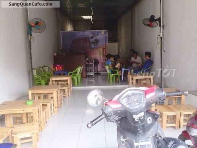 Sang quán cafe ghế gỗ khu dân cư đông