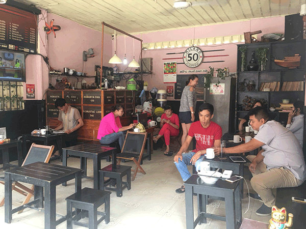 Sang quán cafe Ghế gỗ Quận 9