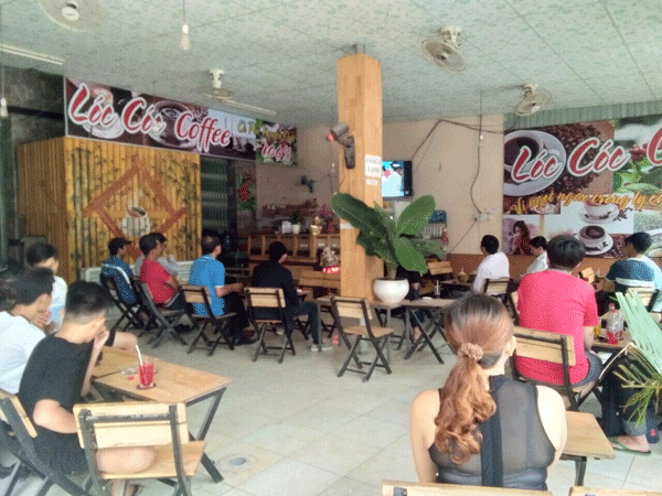 Sang quán cafe góc 2 mặt tiền