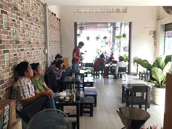 sang-quan-cafe-goc-3-mt-lien-khu-4-5-binh-tan-17495.gif