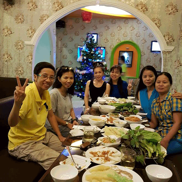 sang-quan-cafe-kem-com-van-phong-q10-55304.gif