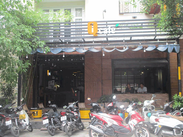 Sang quán cafe, mặt tiền đường Quận 4