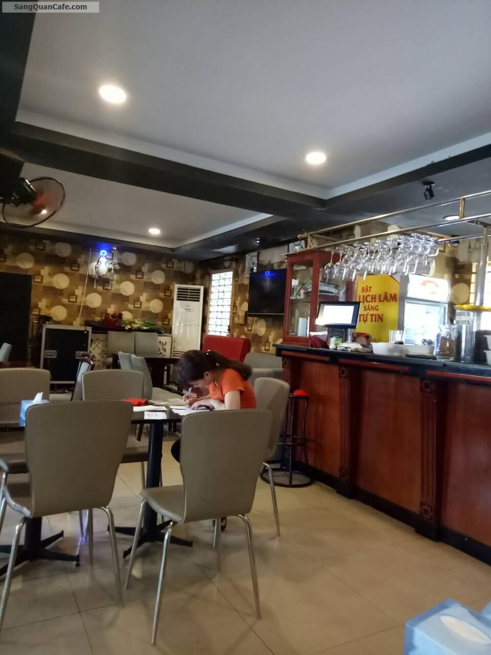 Sang quán cafe Mặt Tiền Mạc Đỉnh Chi, quận 1