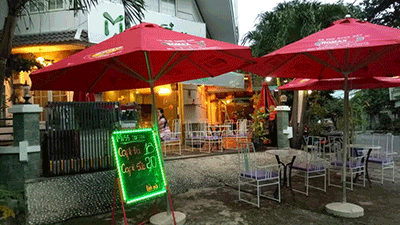 Sang quán cafe máy lạnh, cơm văn phòng góc 2 mặt tiền