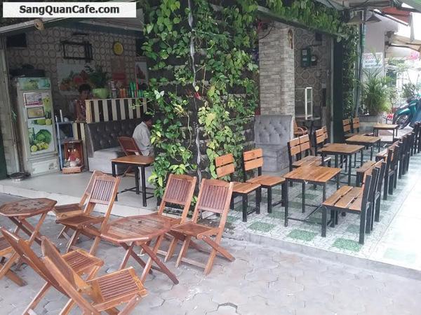 Sang quán cafe ngay góc ngã tư đối diện chợ Phú Thọ