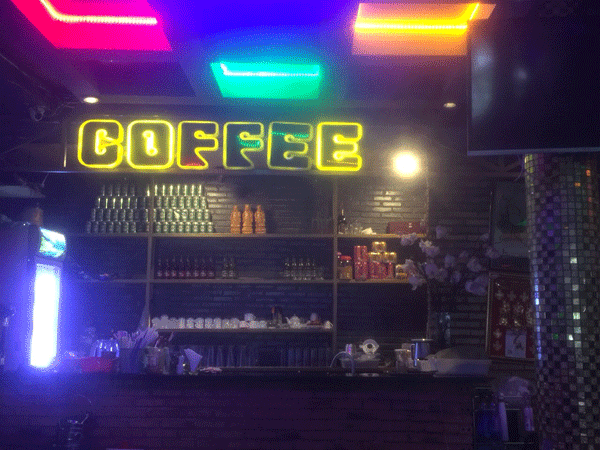 Sang quán cafe phòng trà Quận 10