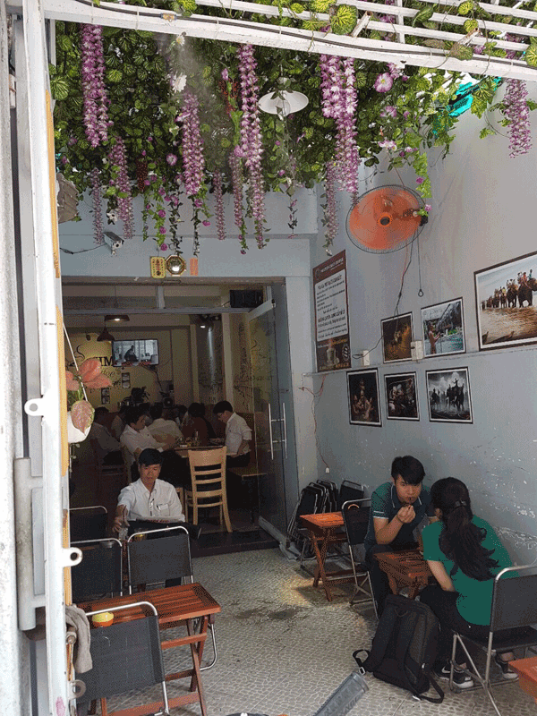 Sang quán cafe Quận 3