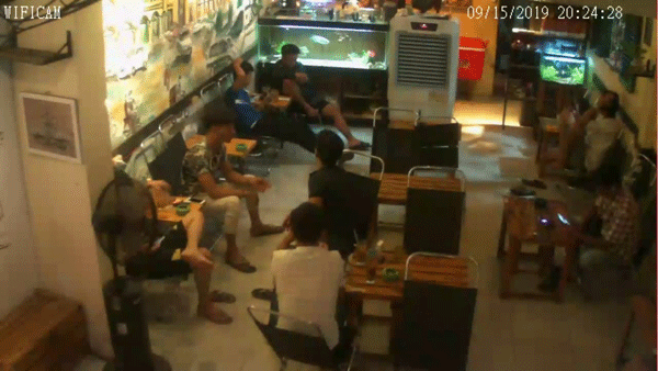 sang-quan-cafe-quan-binh-tan-62185.gif