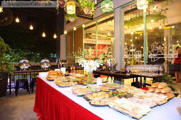 Sang quán cafe sân vườn máy lạnh 250m2 quận 5