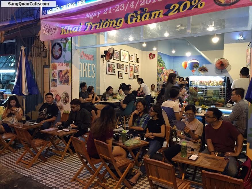 Sang quán cafe sinh tố trung tâm quận 3