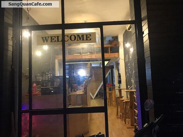 Sang quán cafe trà sữa đường Nguyễn Ái Quốc