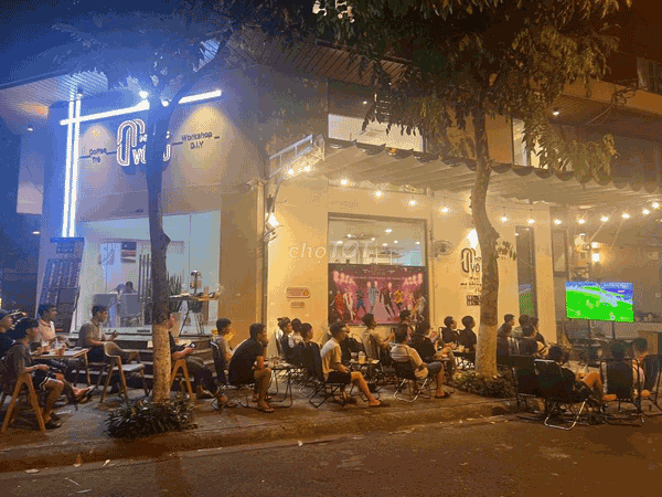 Sang quán cafe trên Đường Nguyễn Hiến Lê, P13, Tân Bình