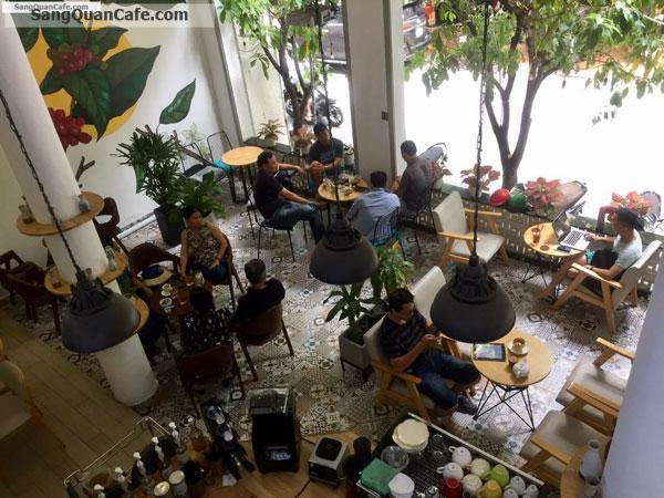 Sang quán cafe văn phòng máy lạnh. Góc Ngã 4, 2 mặt tiền lớn