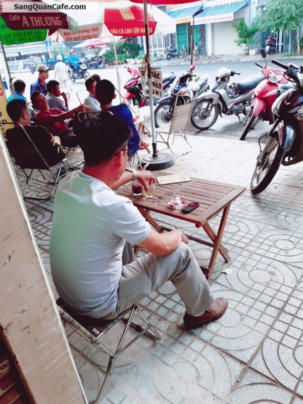 Sang quán cafe vào là kinh doanh ngay.