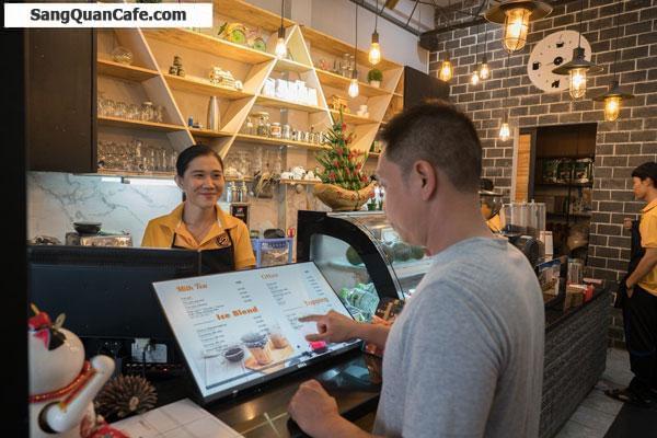 Sang quán cafe vị trí kinh doanh thuận lợi