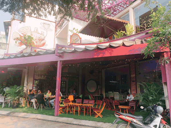 Sang quán cafe Villa Sân Vườn 1 trệt 1 lầu, 250 m2