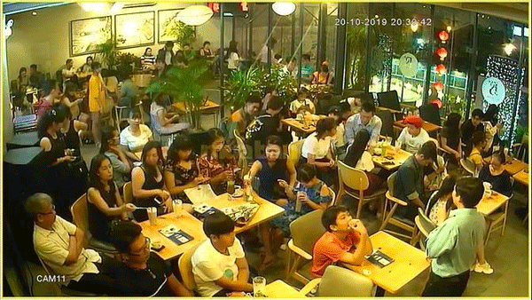 sang-quan-coffee-300m2-can-goc-2-mt-qbinh-tan-75651.gif